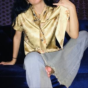 Vintage gold short-sleeve blouse with pussy bow